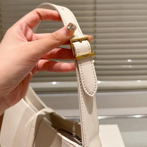 Yves Saint Laurent Handheld Bags, Chain Bags - Picture 5 of 9